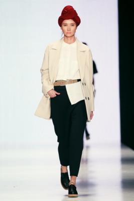 Yulia Nikolaeva AW 2016/17 (осень-зима) (65524.Mercedes.Benz_.Fashion.Week_.Russia.Yulia_.Nikolaeva.AW .2016.17.jpg)